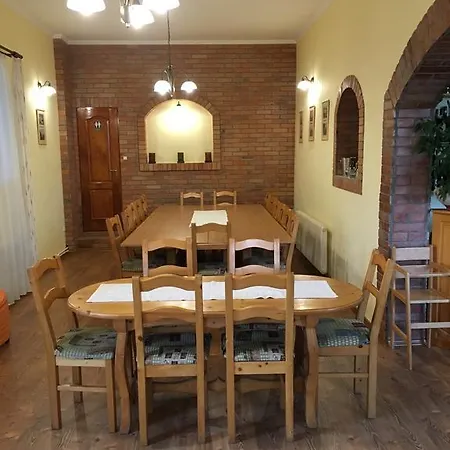 Hotel Pensiunea Trasura - Hinto Panzio 3*